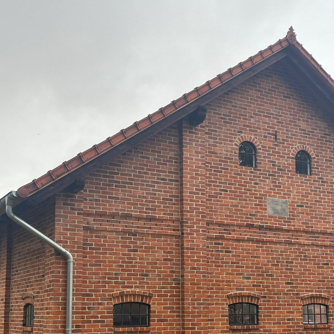 Malteserkreuz / Giebelrosette