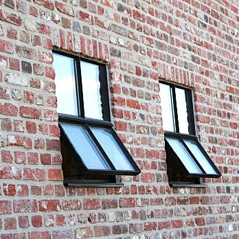 Fassadenfenster aus Stahl