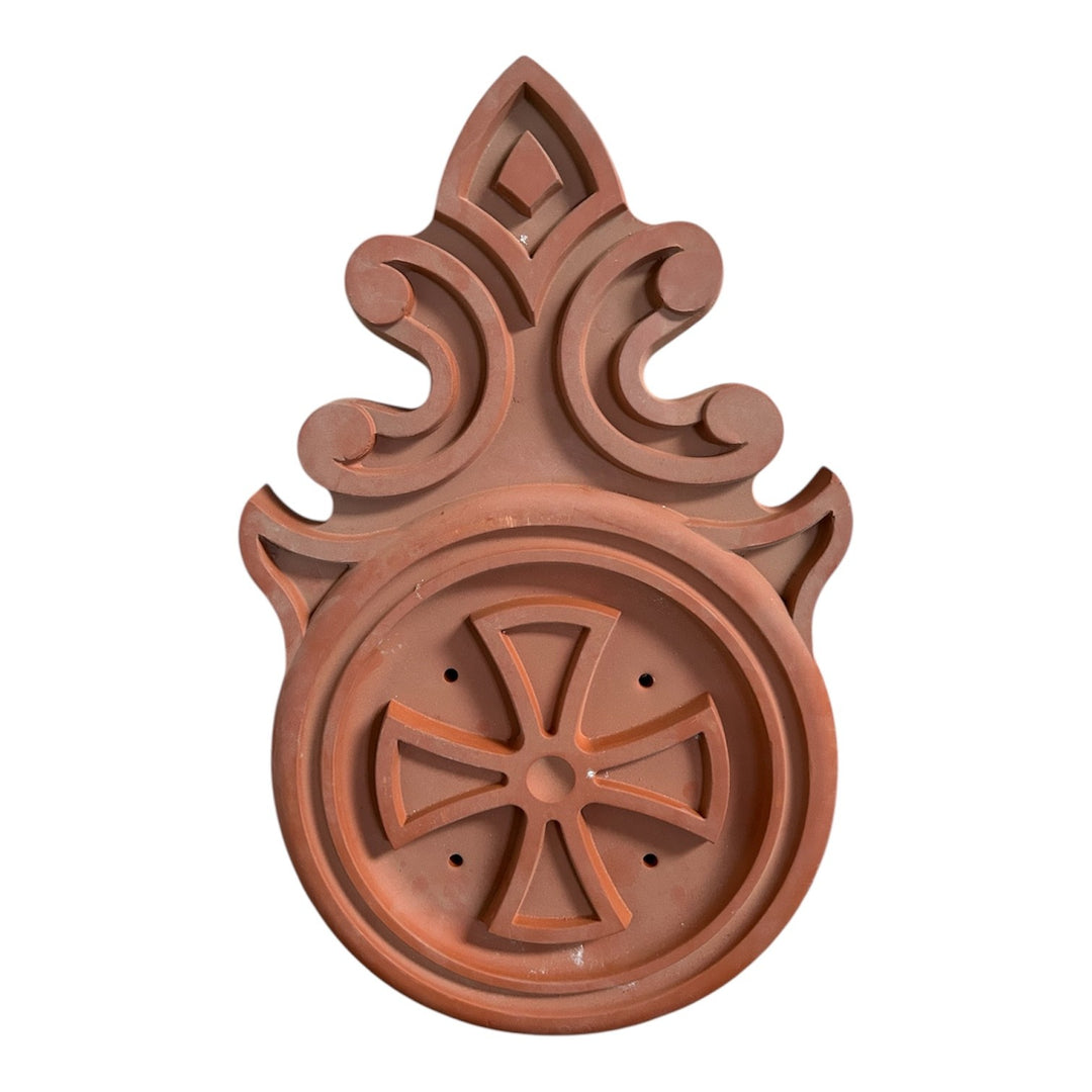 Malteserkreuz / Giebelrosette