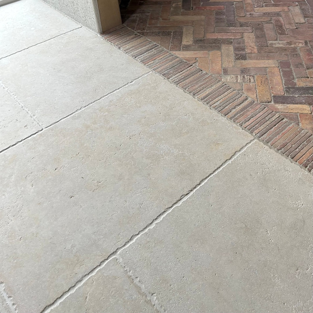 Natursteinboden "Reims"