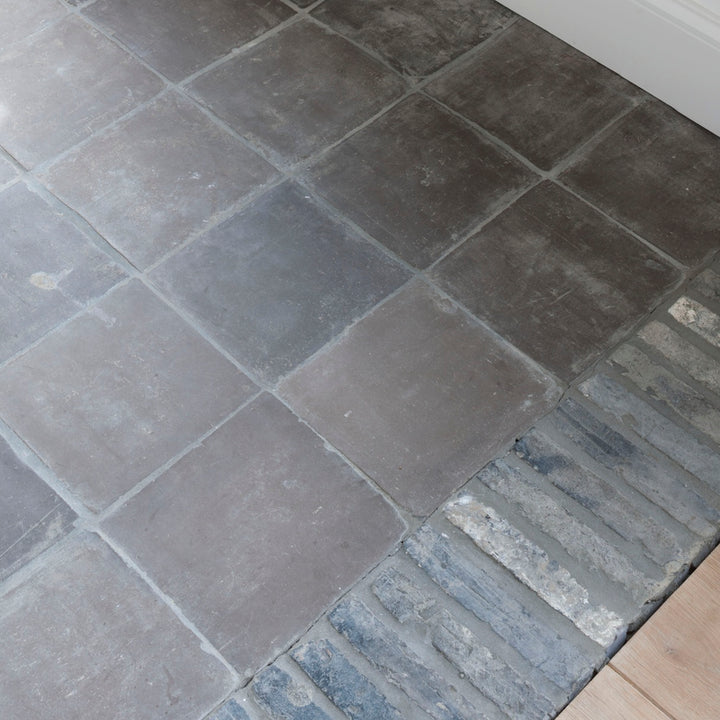 Terracottafliesen Braun-Grau